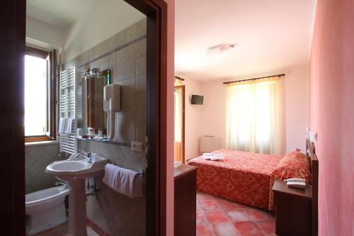 This photo about Country House Il Ponte shared on HyHotel.com