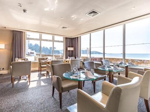 מסעדה, L’Horizon Beach Hotel & Spa in סן ברלייד מסעדה, L’Horizon Beach Hotel & Spa in סן ברלייד
