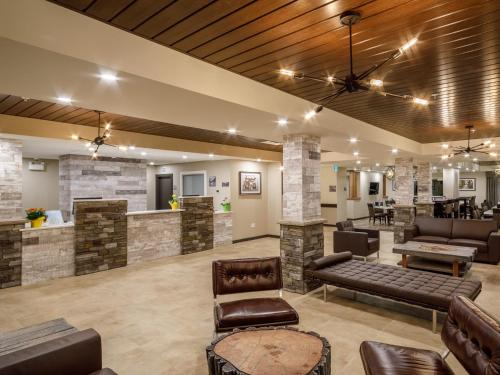 Ramada By Wyndham Revelstoke in Revelstoke (BC) Ramada By Wyndham Revelstoke in Revelstoke (BC)