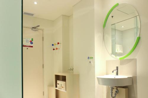 POP! Hotel Festival Citylink - Bandung near Batagor Kopo POP! Hotel Festival Citylink - Bandung near Batagor Kopo