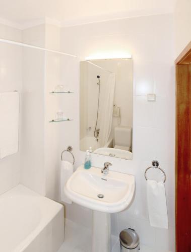 Baño, Hotel Caldelas in Amares Baño, Hotel Caldelas in Amares