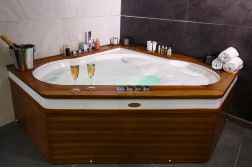 Bathroom, Medi Terre Boutique Hotel by Saida Hotels, Netanya in Netanya Bathroom, Medi Terre Boutique Hotel by Saida Hotels, Netanya in Netanya