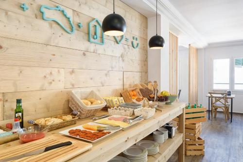 طعام و مشروبات, Hostal Jume - Urban Rooms in مينوركا طعام و مشروبات, Hostal Jume - Urban Rooms in مينوركا