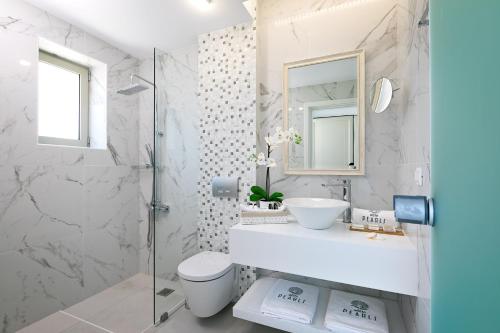 White Pearls-Adults Only Luxury Suites in แลมบิ White Pearls-Adults Only Luxury Suites in แลมบิ