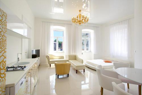 Collins Apartments Center in พูลา Collins Apartments Center in พูลา