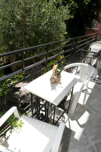 شرفة/ تراس, Pegasus Hotel in بيثاجوريو شرفة/ تراس, Pegasus Hotel in بيثاجوريو