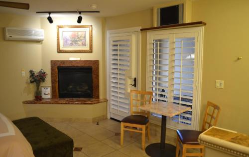 在meiguo.com看到的Milo's Inn at Boulder的介绍图片