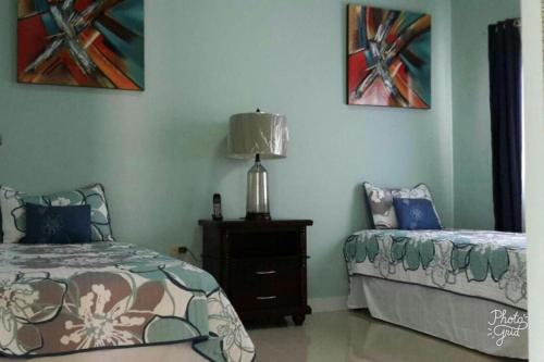Caymanas Estate beautiful three bedroom house in Caymanas Caymanas Estate beautiful three bedroom house in Caymanas