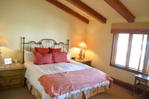 在meiguo.com看到的Plaza Lodge的介绍图片