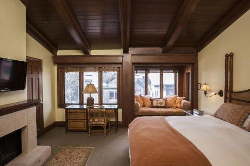 在meiguo.com看到的Plaza Lodge的介绍图片