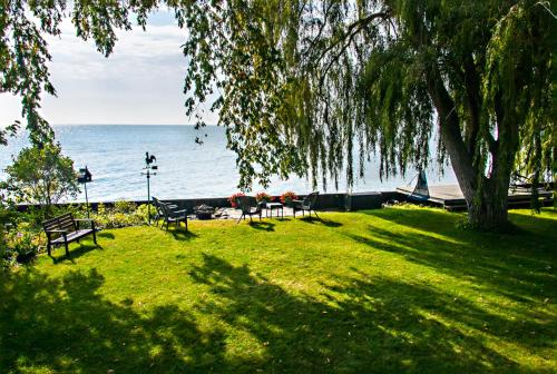 This photo about Point Pelee Lakeshore B&B shared on HyHotel.com