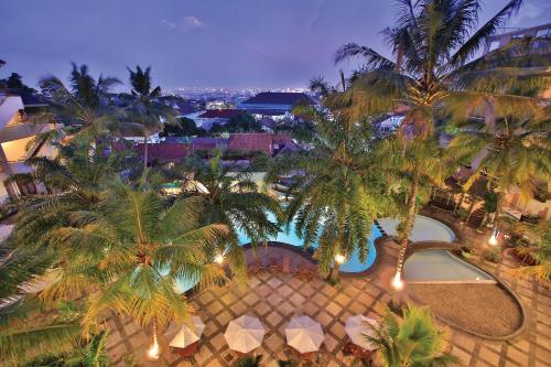 Hotellet från utsidan, The Jayakarta Suites Bandung in Bandung Hotellet från utsidan, The Jayakarta Suites Bandung in Bandung