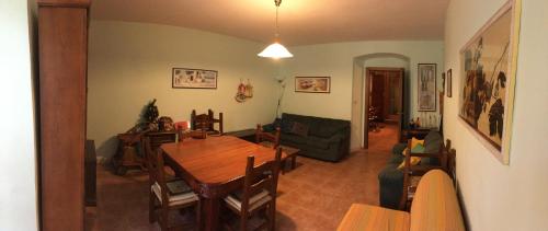 Casa Ai Piedi Della Riserva Naturale in Pettorano Sul Gizio Casa Ai Piedi Della Riserva Naturale in Pettorano Sul Gizio
