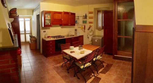 Kitchen, Casa Ai Piedi Della Riserva Naturale in Pettorano Sul Gizio Kitchen, Casa Ai Piedi Della Riserva Naturale in Pettorano Sul Gizio
