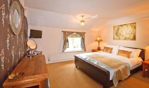 This photo about The Old Rectory Chicklade shared on HyHotel.com