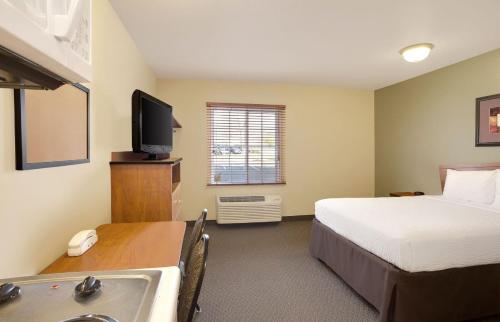 在meiguo.com看到的WoodSpring Suites Richmond West的介绍图片