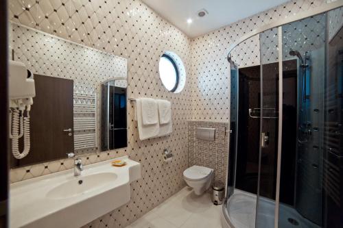 Hotel Evergreen in Amara Hotel Evergreen in Amara