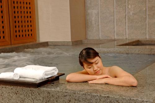 Hot tub, Nice Prince Hotel in East District Hot tub, Nice Prince Hotel in East District