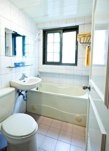Bathroom, Jia Jia Hotel in Yonghe District Bathroom, Jia Jia Hotel in Yonghe District