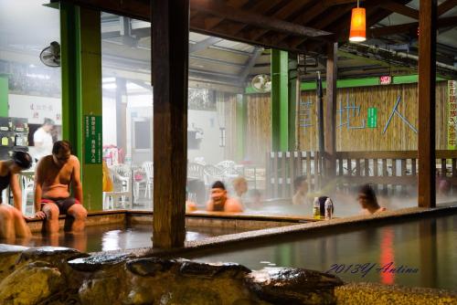 露天浴池, 草地人Spa民宿 (CDR HOTSPRING Resort) in 六龜區 露天浴池, 草地人Spa民宿 (CDR HOTSPRING Resort) in 六龜區