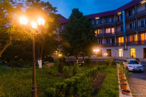 Garden, Kirovakan Hotel in Vanadzor Garden, Kirovakan Hotel in Vanadzor
