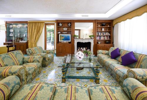 This photo about Villa la Contessina shared on HyHotel.com