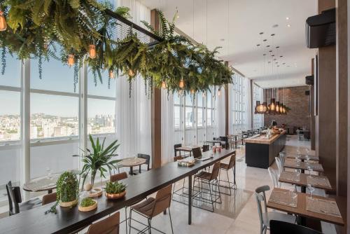 Restaurant, Intercity Porto Alegre Cidade Baixa in Porto Alegre Restaurant, Intercity Porto Alegre Cidade Baixa in Porto Alegre