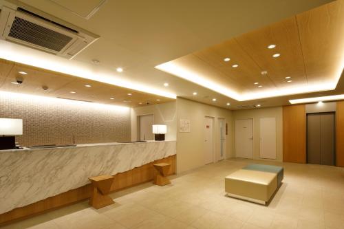 Lobby, Sotetsu Fresa Inn Kyoto-Hachijoguchi in Kyoto Lobby, Sotetsu Fresa Inn Kyoto-Hachijoguchi in Kyoto