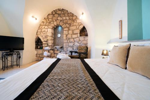 Artists' Colony Inn Zefat in Safed Artists' Colony Inn Zefat in Safed