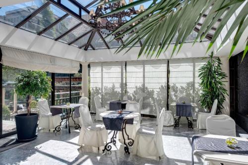 This photo about Hotel Miguel Angel shared on HyHotel.com