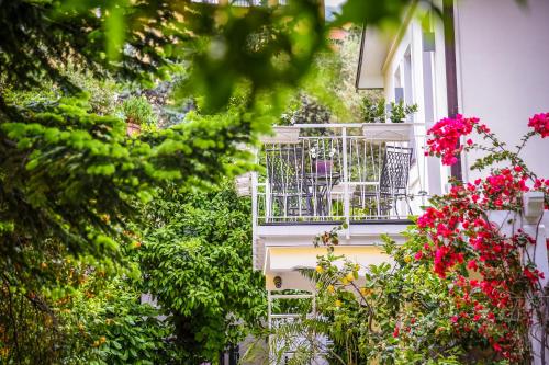 This photo about Villa la Contessina shared on HyHotel.com