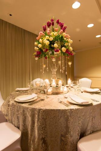 Banquet hall, Clarion Suites Guatemala City in Zone 10 Banquet hall, Clarion Suites Guatemala City in Zone 10