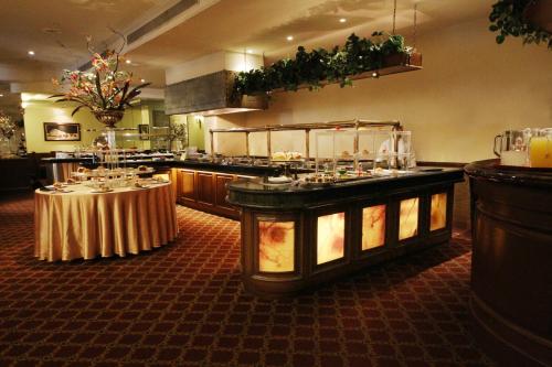 Eten en drinken, Safi Royal Luxury Centro in Monterrey Eten en drinken, Safi Royal Luxury Centro in Monterrey