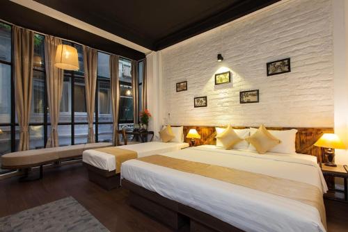 Luxury Backpackers in Hoan Kiem District Luxury Backpackers in Hoan Kiem District