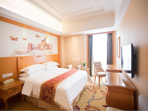 This photo about Vienna International Hotel Tianjin Jingjin Road shared on HyHotel.com
