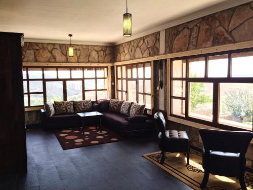 Vestibule, Rise In Valley in Ifrane Vestibule, Rise In Valley in Ifrane