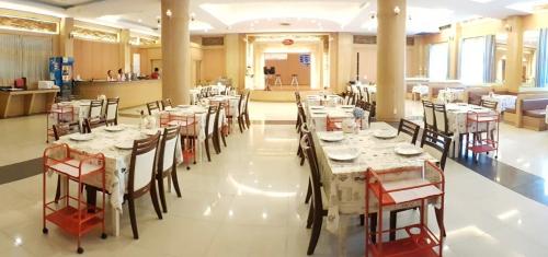 Food and beverages, Major Grand Hotel in Chum Phae Food and beverages, Major Grand Hotel in Chum Phae