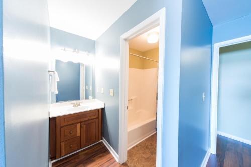 This photo about Mariners Cay 15 shared on HyHotel.com