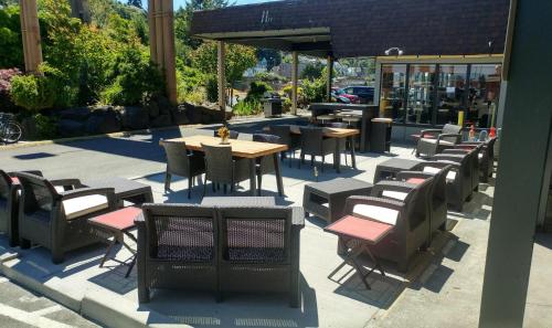 Nightclub, Astoria Riverwalk Inn in Astoria (Oregon) Nightclub, Astoria Riverwalk Inn in Astoria (Oregon)