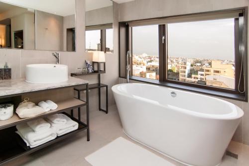 Bathroom, UNION HOUSE Lukang in Changhua Bathroom, UNION HOUSE Lukang in Changhua