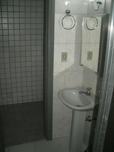 Bathroom, Itagua Guest House in Ubatuba Bathroom, Itagua Guest House in Ubatuba