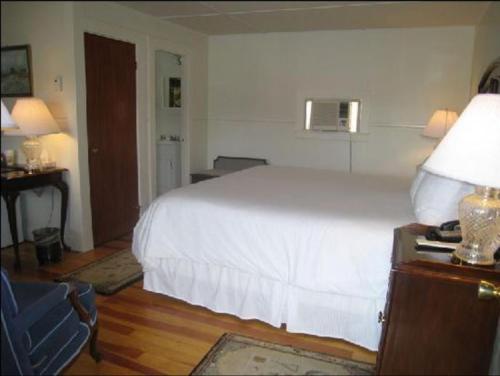 在meiguo.com看到的Baits Motel的介绍图片