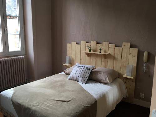 This photo about Hotel Restaurant Le Cheval Blanc shared on HyHotel.com