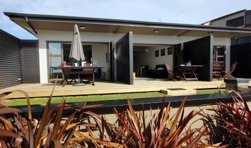Balcony/terrace, Blue Marlin Apartments in Whitianga Balcony/terrace, Blue Marlin Apartments in Whitianga