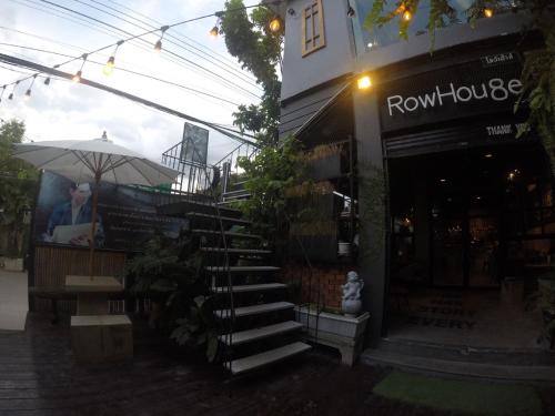 Exterior view, Rowhou8e Hostel Hua Hin 106 in Hua Hin / Cha-am Exterior view, Rowhou8e Hostel Hua Hin 106 in Hua Hin / Cha-am