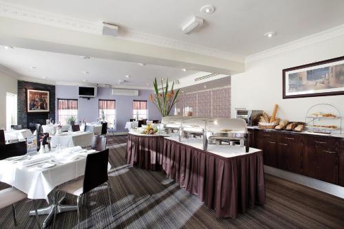 餐廳, 布京漢姆西佳酒店 (Best Western Plus Buckingham International) in 布萊頓 餐廳, 布京漢姆西佳酒店 (Best Western Plus Buckingham International) in 布萊頓