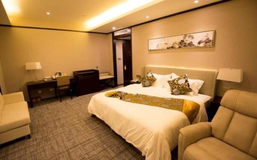 This photo about Days Inn Hotel Wuhu Anqi shared on HyHotel.com