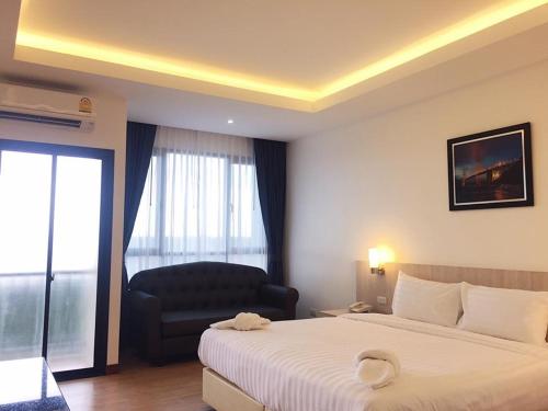 Orchid Riverview Hotel in Surat Thani Orchid Riverview Hotel in Surat Thani