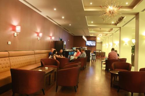Bar/ Salón, Grand Palace Hotel in Amman City Center Bar/ Salón, Grand Palace Hotel in Amman City Center