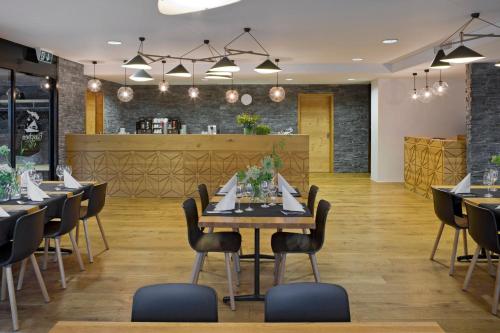 Étterem, Hotel Restaurant Flaschen in Albinen Étterem, Hotel Restaurant Flaschen in Albinen